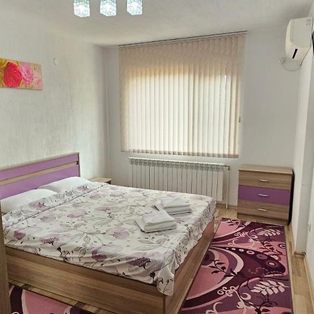Д И В 1 - D & V 1 Apartment Sandanski Bagian luar foto