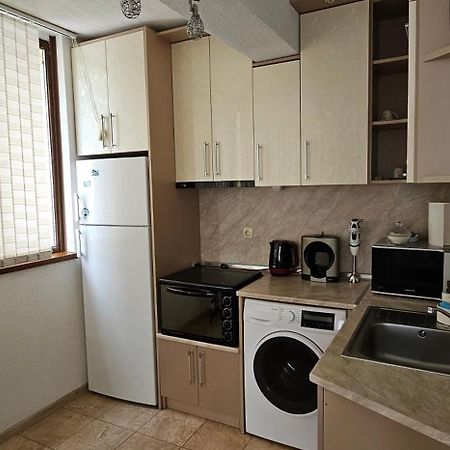 Д И В 1 - D & V 1 Apartment Sandanski Bagian luar foto