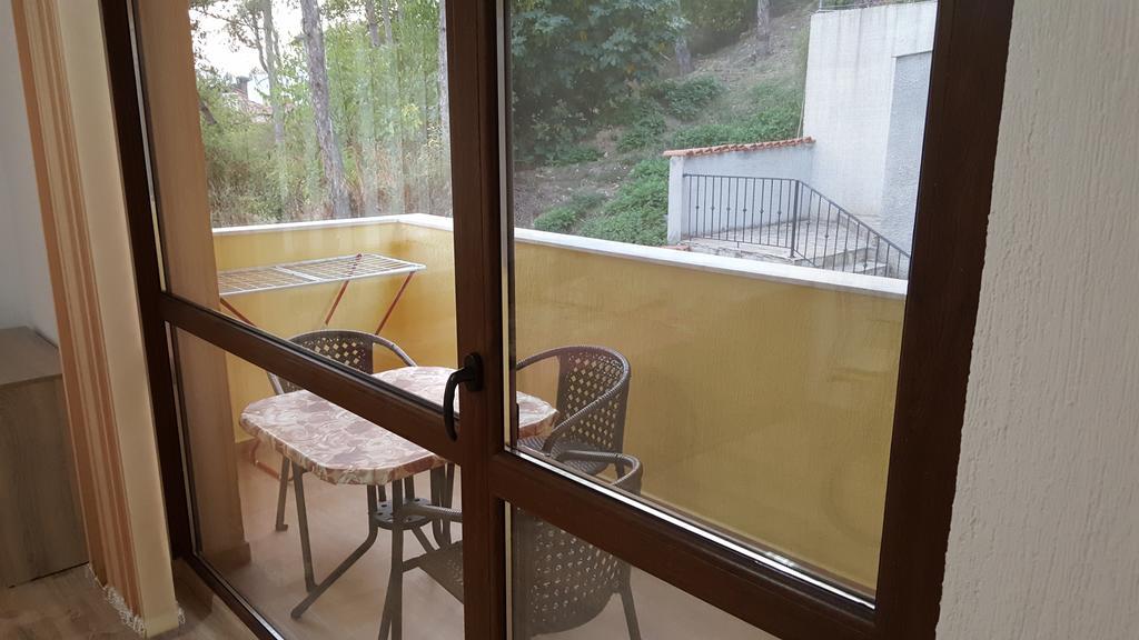 Д И В 1 - D & V 1 Apartment Sandanski Bagian luar foto