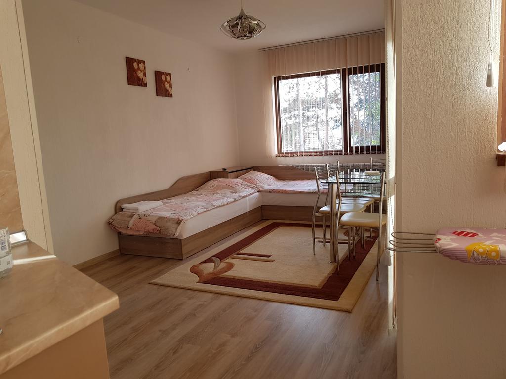 Д И В 1 - D & V 1 Apartment Sandanski Bagian luar foto