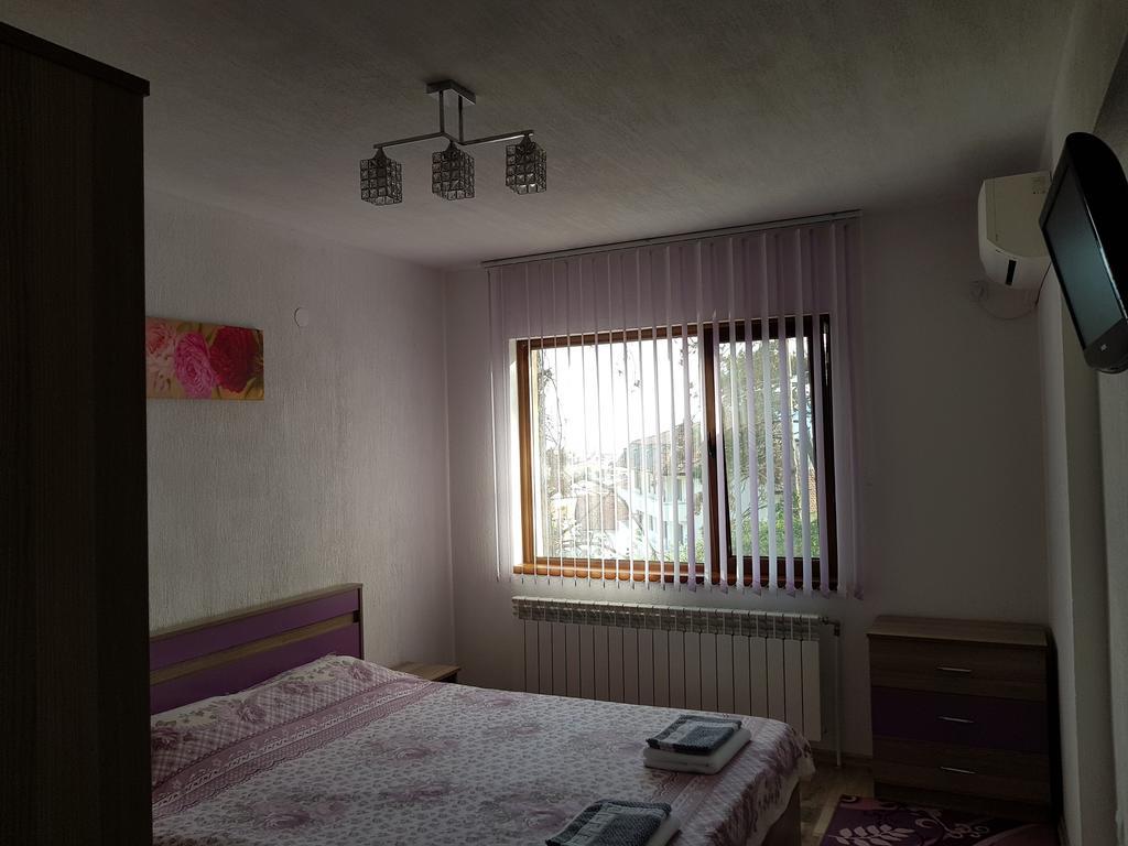 Д И В 1 - D & V 1 Apartment Sandanski Bagian luar foto