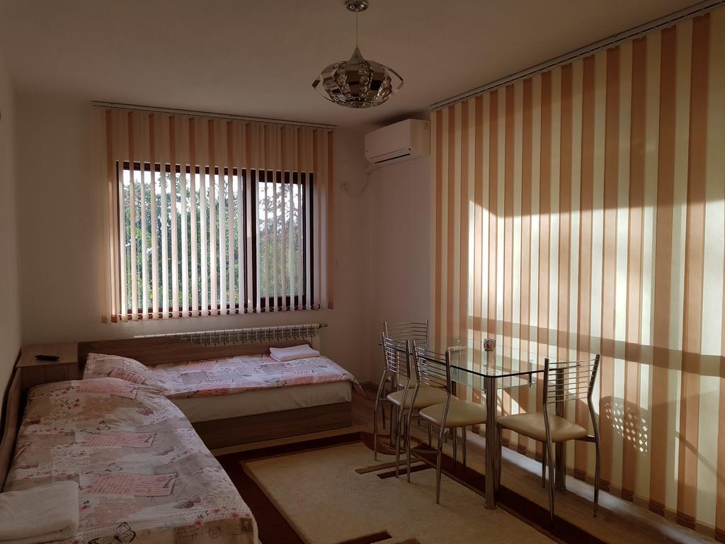 Д И В 1 - D & V 1 Apartment Sandanski Bagian luar foto
